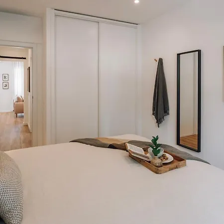 Utatlan - 2 Bedrooms In Estrela * 리스본