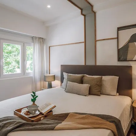 Utatlan - 2 Bedrooms In Estrela Apartment Lisbon