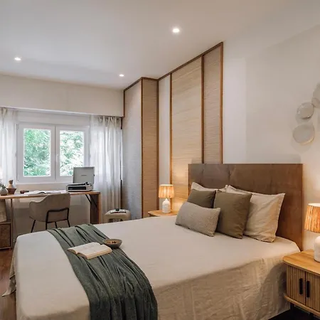 Utatlan - 2 Bedrooms In Estrela Appartamento Lisbona